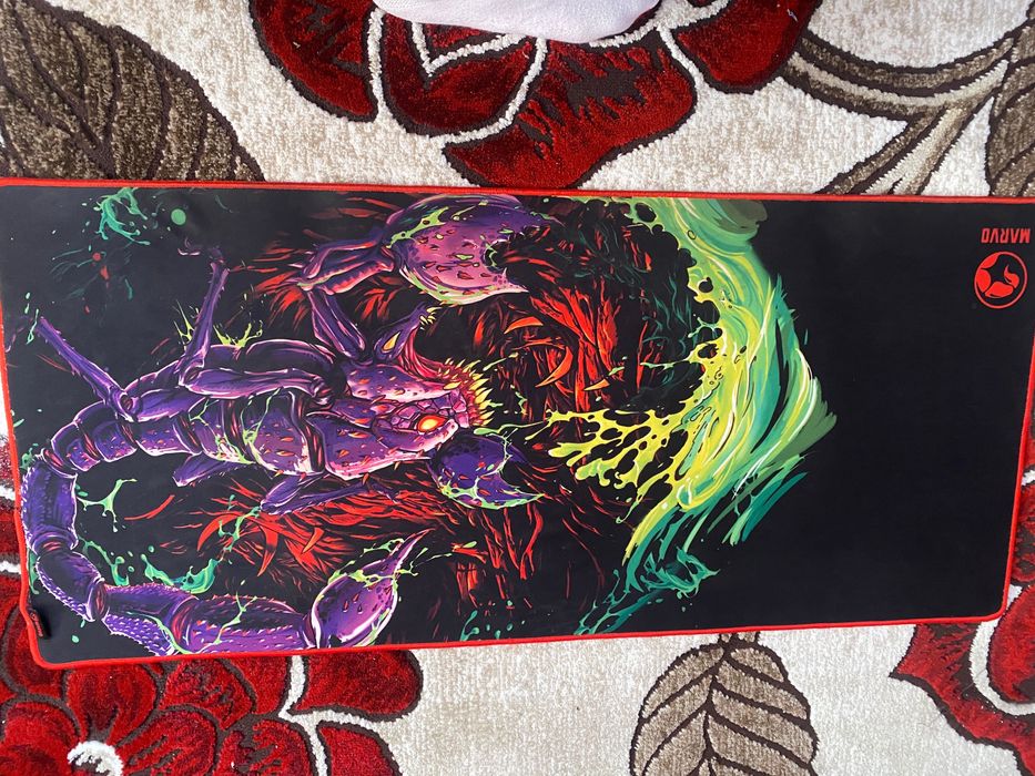 Vând ,căști ,tastatură ,joystick și mousepad