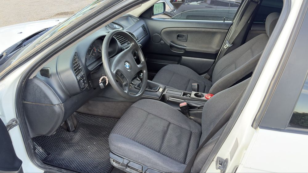 Продам BMW 318i M40