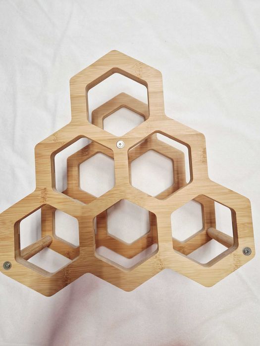 Бамбукова поставка за вино