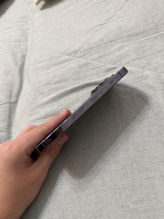 Продается Iphone 14 pro
