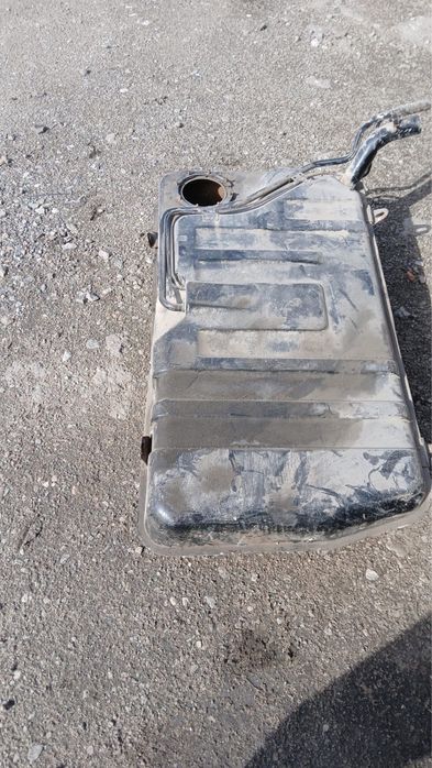 Продам бензобак от Chevrolet Нива