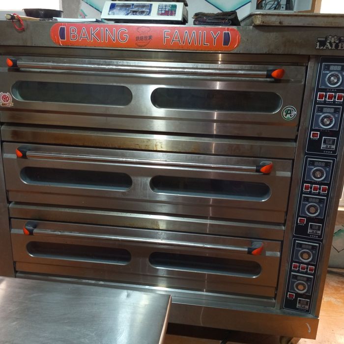 Samsa pechka sotiladi 380 vot