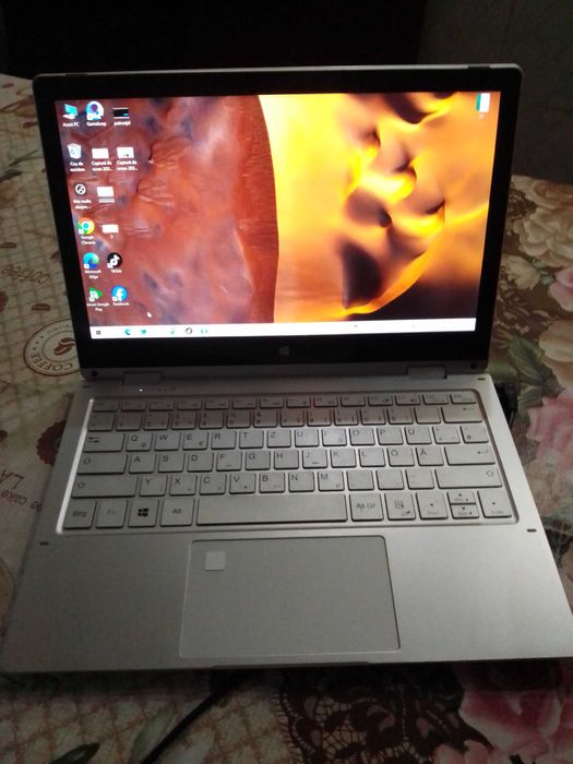 Leptop schimb cu un telefon