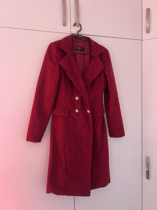 Палто в цвят бордо