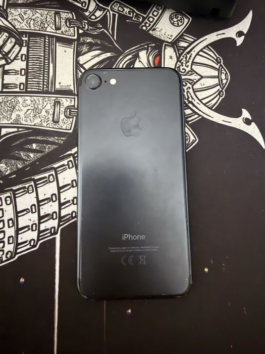 Iphone 7, black, 32 gb, 18.000$