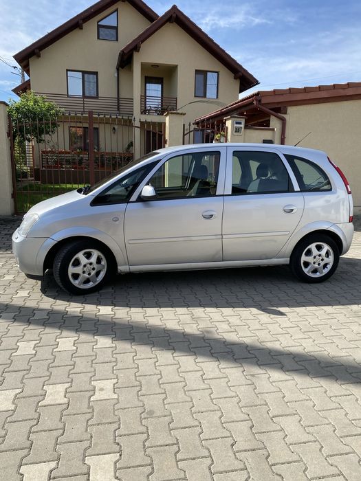 Vand Opel Meriva A 2006 diesel 1,7cdti 74 kw/101 cai.Cutie manuala in 5 trepte Climatronic functional 10/10 ,scaune incalzite oglinzi incalzite carlig