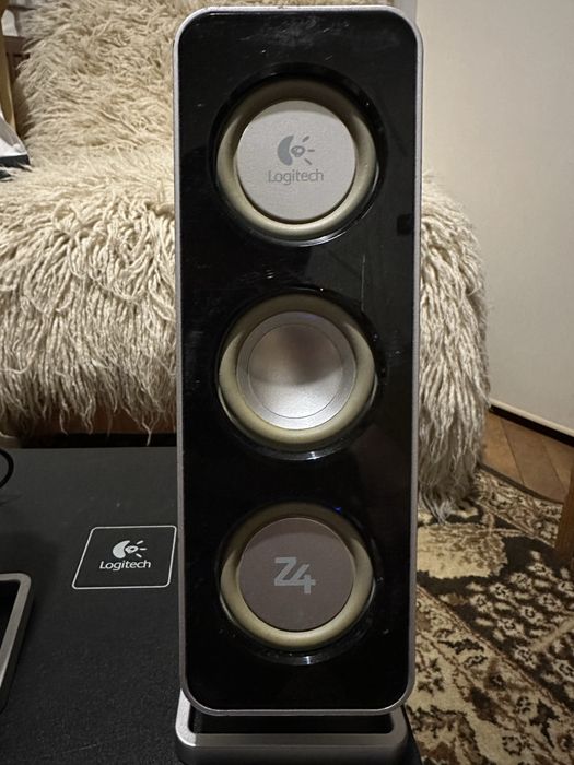 Logitech Z4 2.1 система