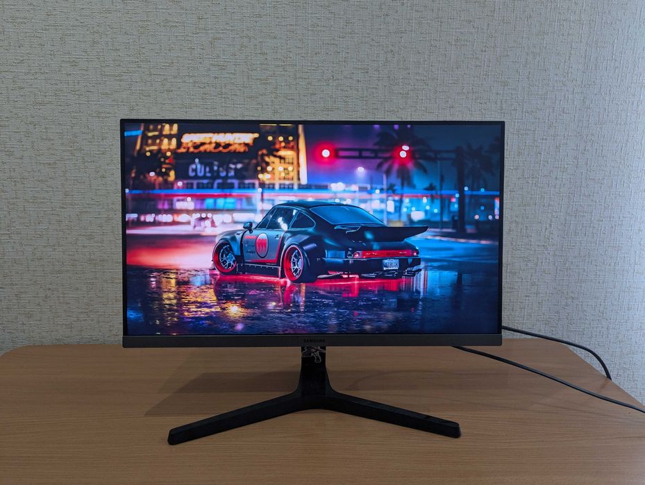 Монитор Samsung 24 IPS