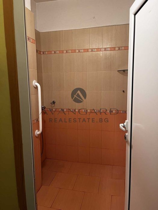 Продава се Тристаен апартамент в Пловдив, Тракия - 86 кв.м за 1581 €/кв.м - Снимка #8