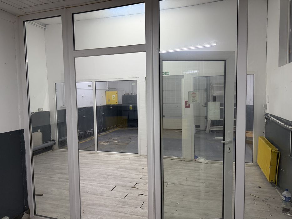 Inchiriezi hala Coresi brasov 153 m2