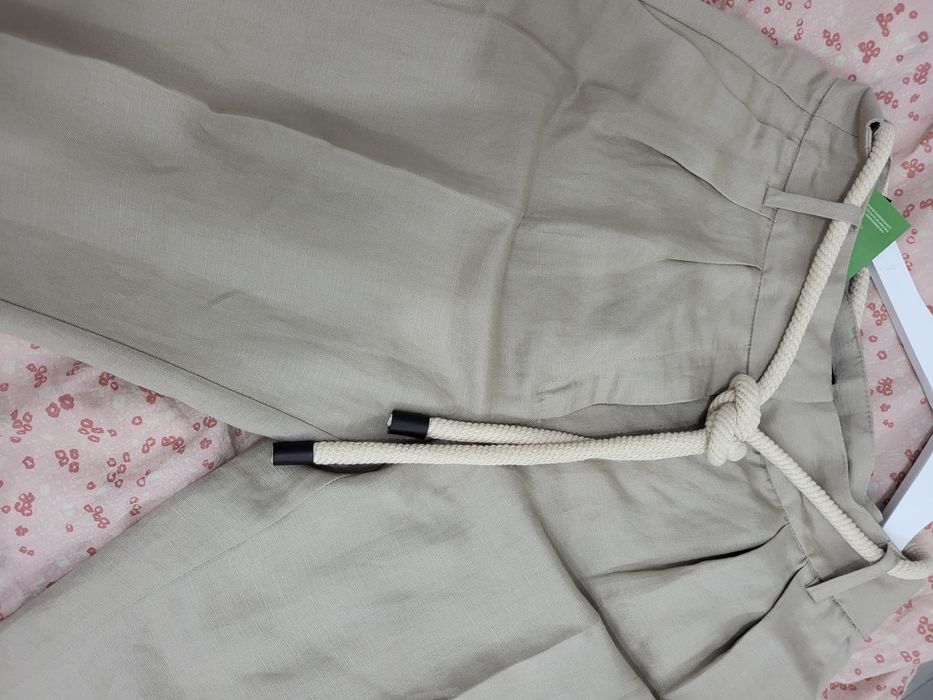 Pantaloni din in noi cu etichetă