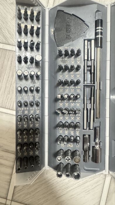 Электрическая отвертка 181 в 1