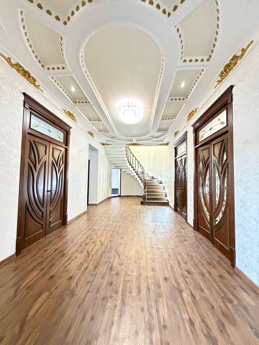 Евро дом Хонобод 5 соток, 6 комнаты.  Срочно продаётся евро дом