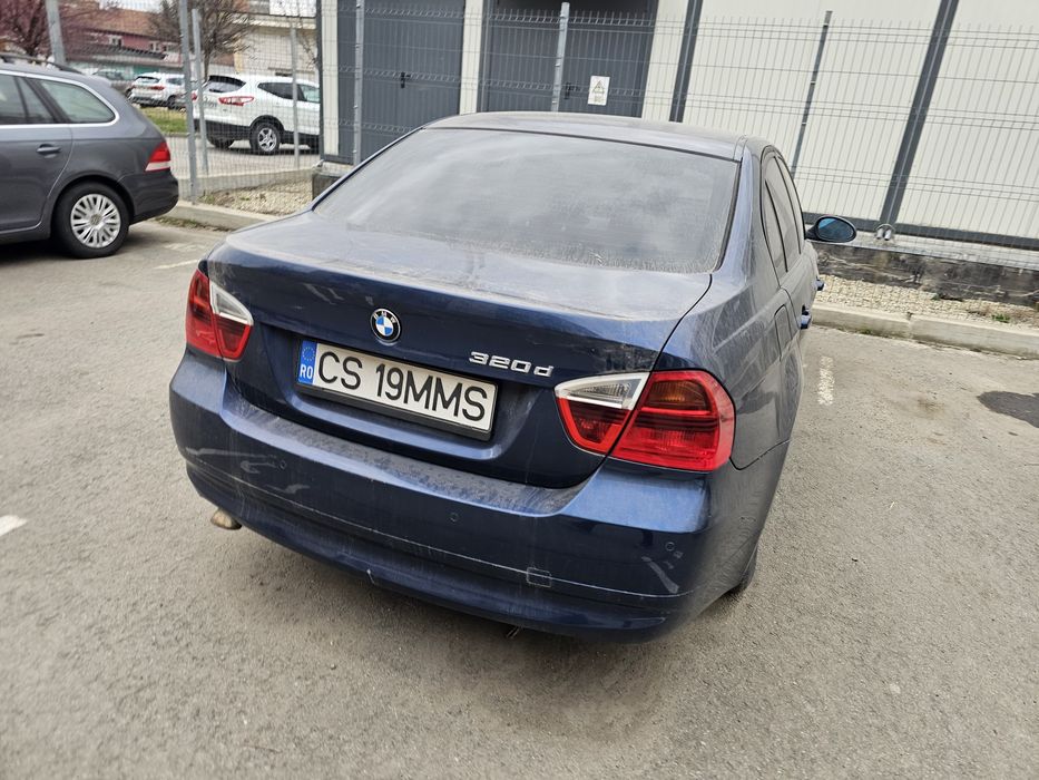 Bmw e90  320 diesel an 2007Functional  m47 volan pe dreapta radiată