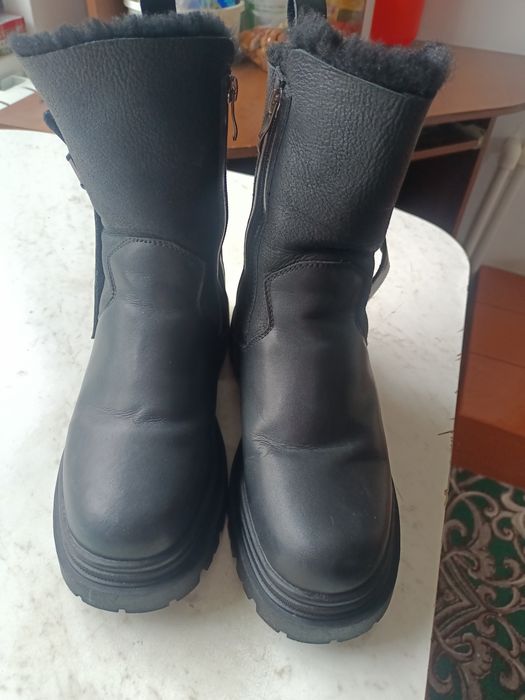 Продам подрасковые сапоги