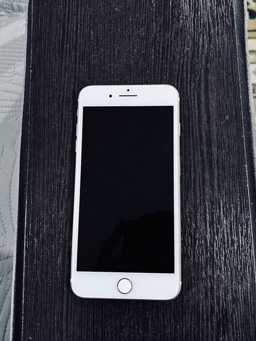 Продаётся iPhone 7 plus