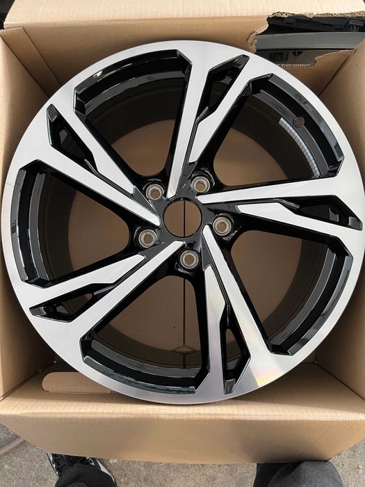 Audi RS джанта 9Jx20H2 !НОВА!
