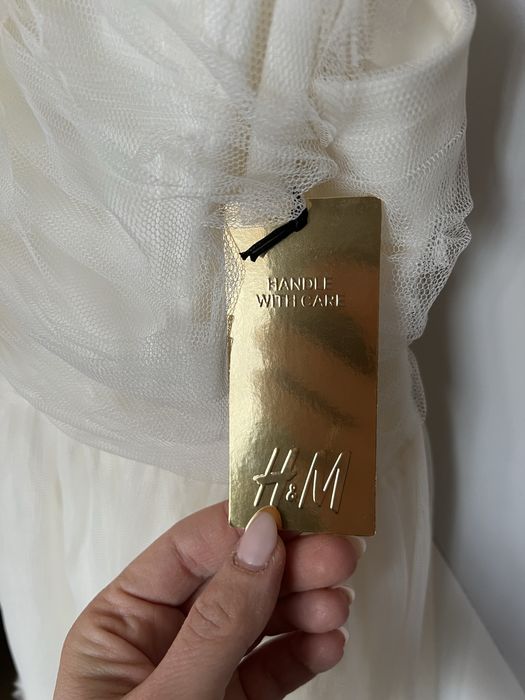 НОВА рокля H&M Limited Edition 34 размер