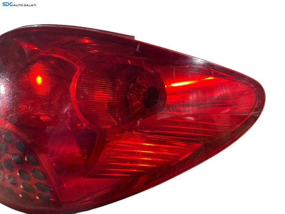Stop Lampa Tripla Dreapta Peugeot 207 Hatchback Scurt 2006 - 2014 [LR0304]