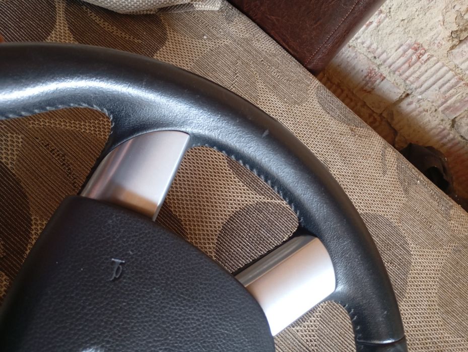 Волан Ford C-Max 2006