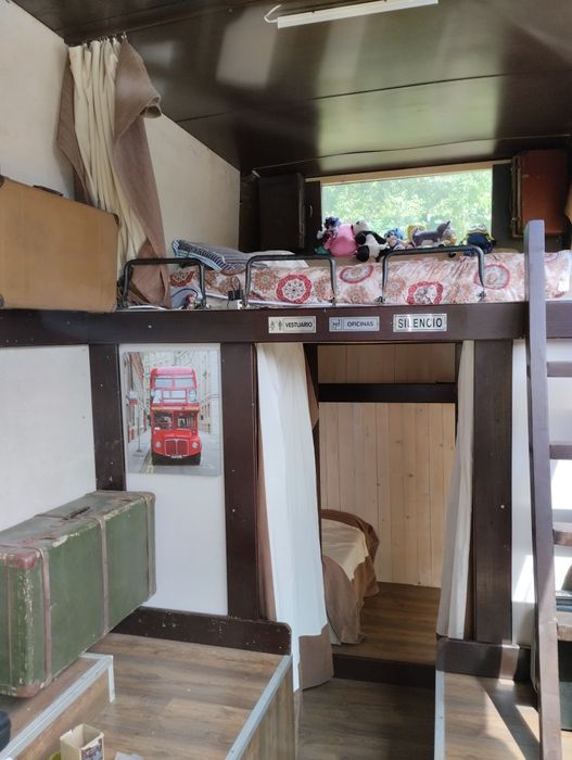 Предлагам Автобус -жилище за снимки ,  клипове филми  и др.