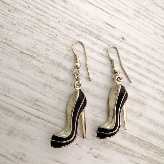 Лот бижута , гривни , часовник , обеци