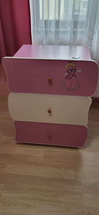 Vand mobilier camera pentru copii