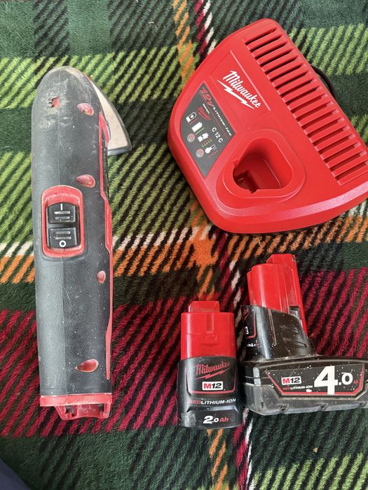 Milwakee M12 C12 MT unghiular multitool 2 acumulatori