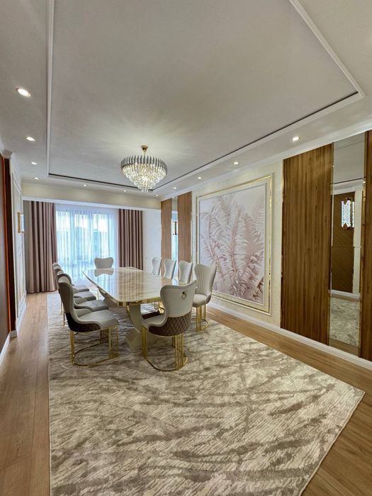 ПРОДАЁТСЯ КВАРТИРА В ЖК NAVASTROYKA Sebzor, улица Нурафшон  4/8/11