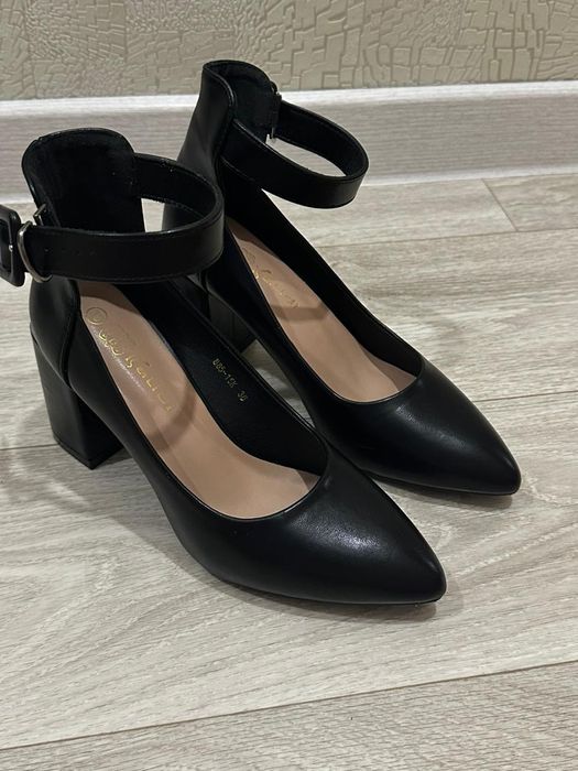 Туфли 36-37 размера