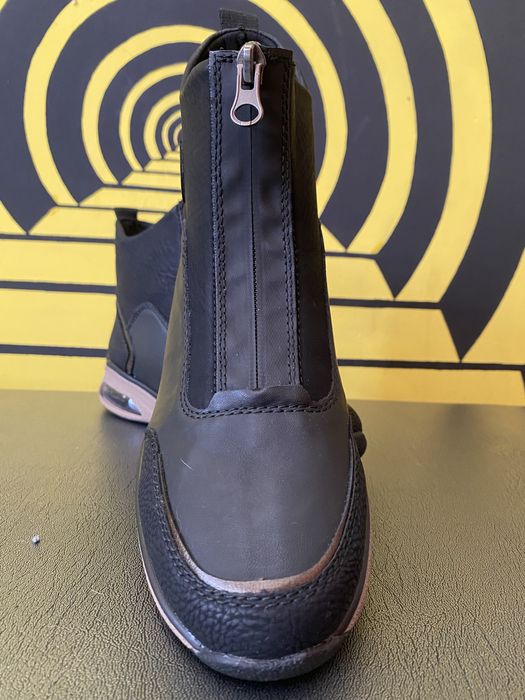 Продам новые ботинки Reiker