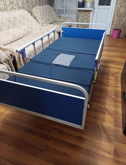 Медицинская кровать