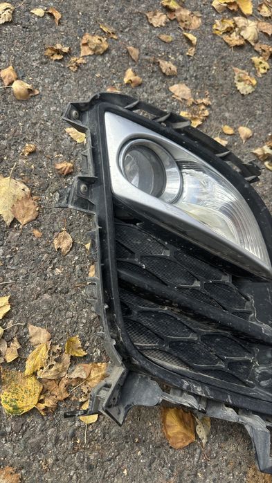 ПТФ протиаотуманки с оправой на Mazda CX7