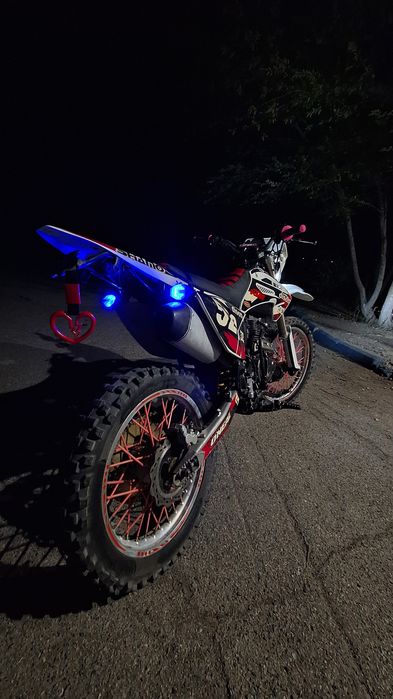 Эндуро 250 кубов