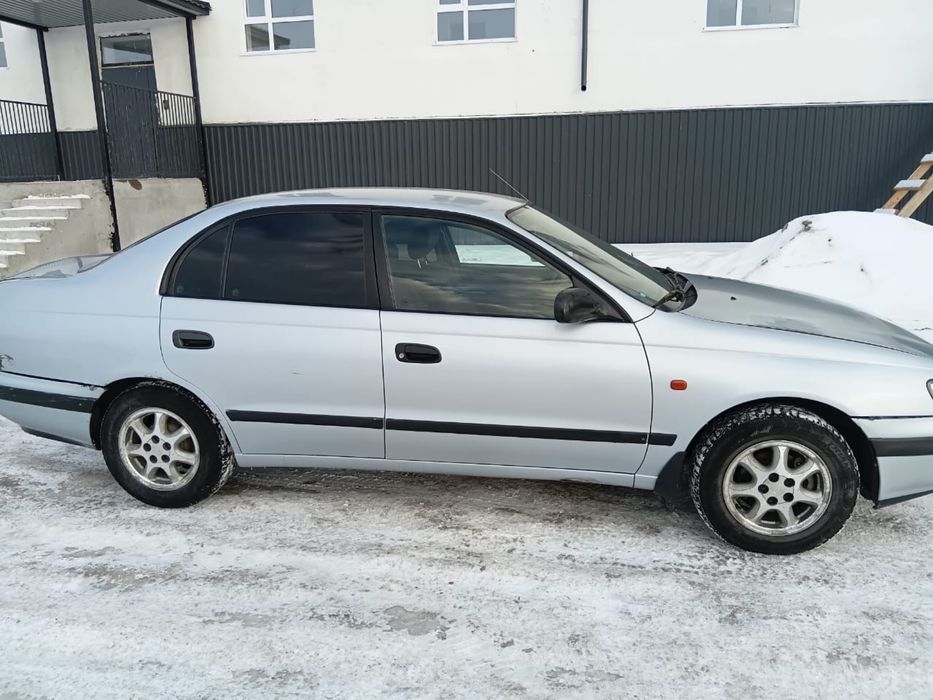 Продам toyoto carina e