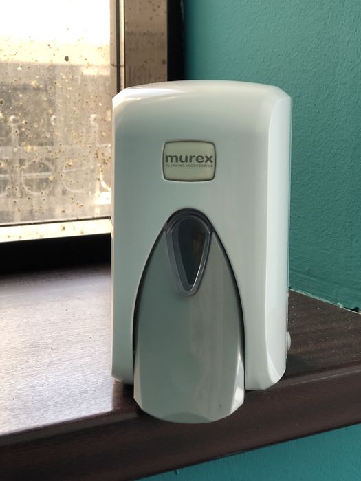 Диспенсер для жидкого мыла