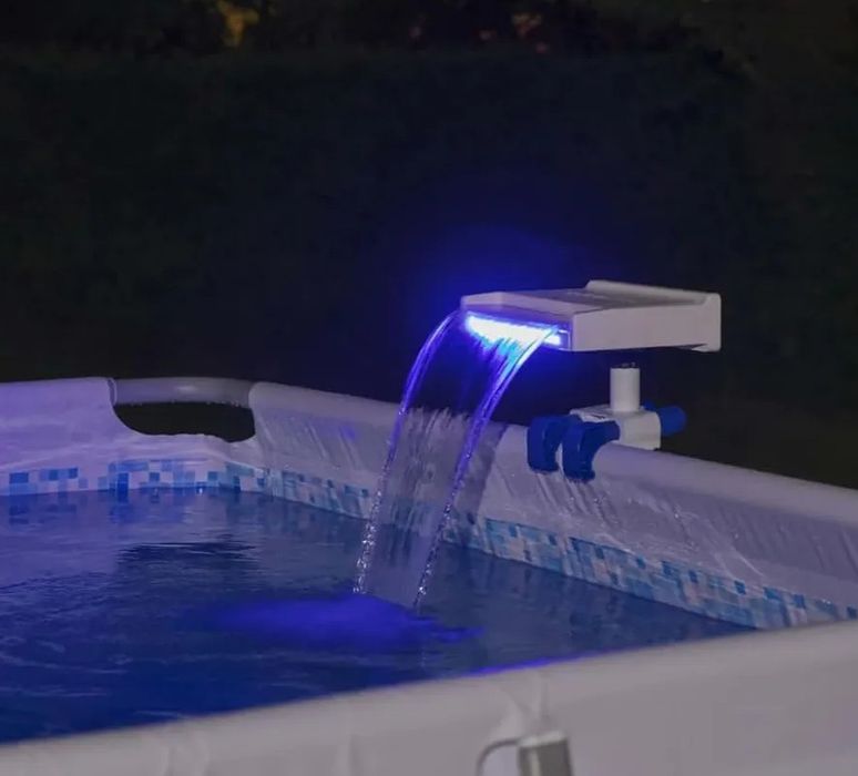 Водопад за басейни с LED светлини