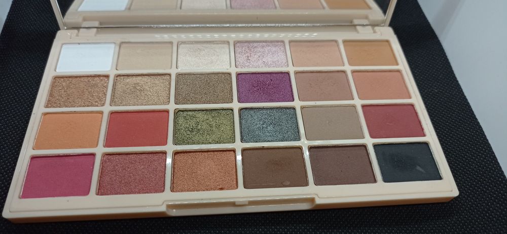 Палитра сенки за очи SophX