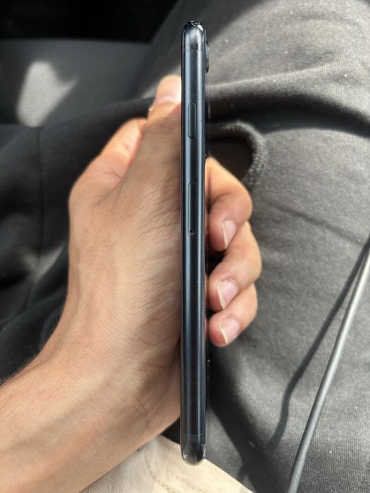 Iphone se 3 plus airpods pro 3