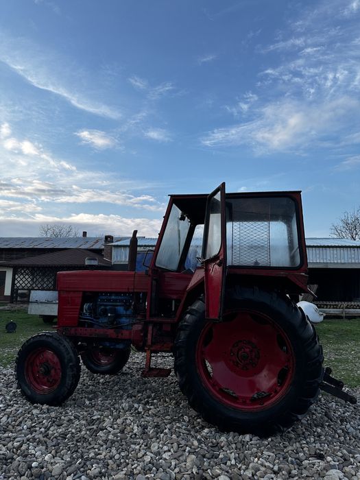 Tractor 650         .