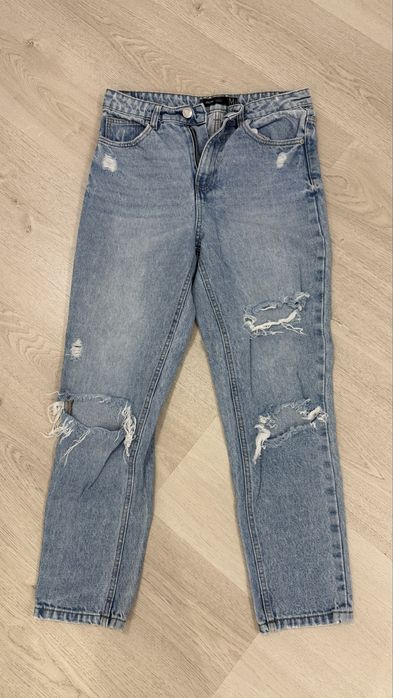 Размер S-M ..  5 евро ,7 евро.Носени само няколко пъти