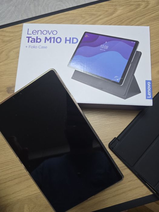 Doua tablete plus boxa JBL Flip6 cadou