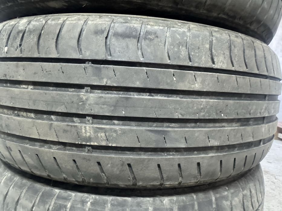 Продам шины 215/55/17
