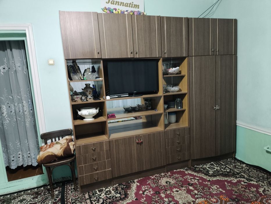 Mebel zal uchun holati yaxshi