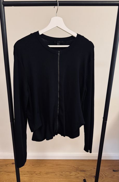 COS М размер Жилетка тип “бомбър”