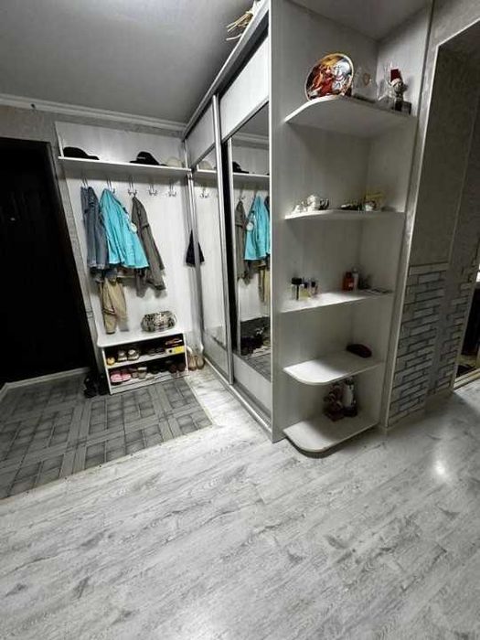 Продаётся 3-комнатная с ремонтом!