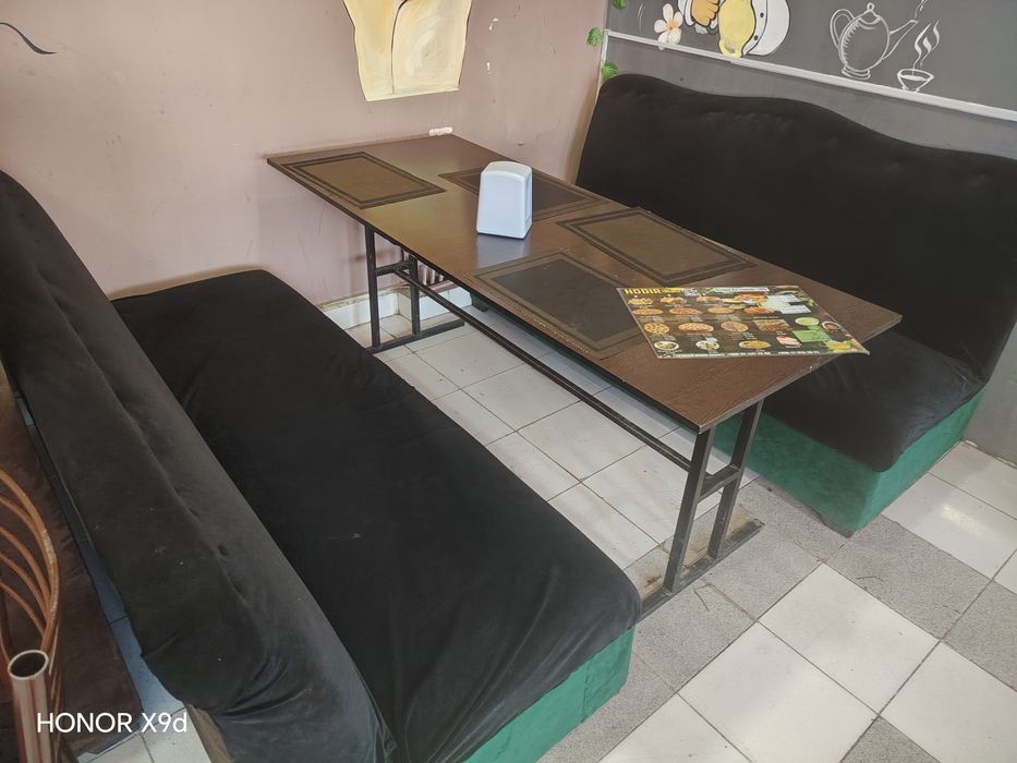 Kafe Uchun 6 kamplekt divanlar Sotiladi