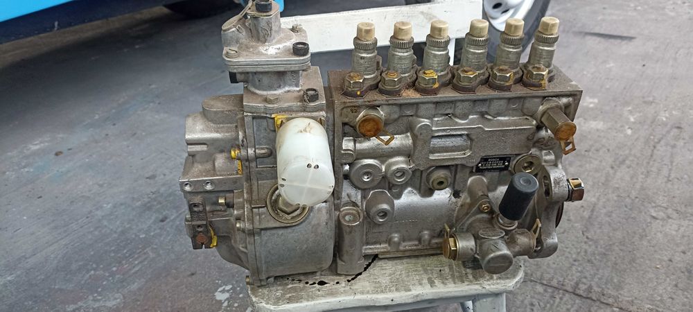 6 цилиндрова помпа BOSCH