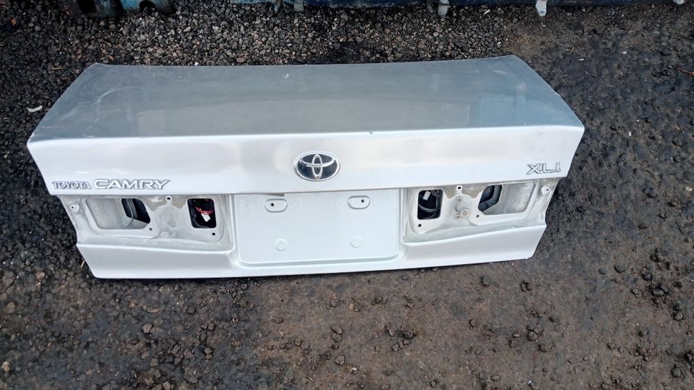 Крышка багажника Тойота Камри 20 25/Toyota Camry 20 25