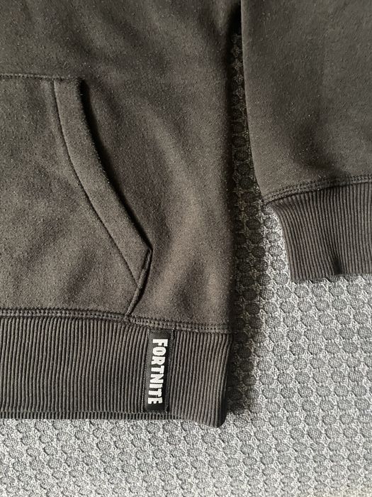 H&M/NIKE/Zara 10-11г/133 -146/4бр суичъра за 20€ общо!!!